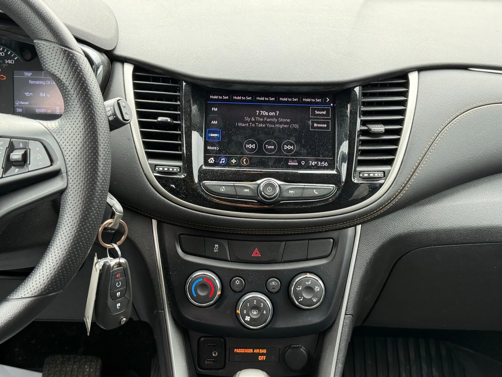 Used 2020 Chevrolet Trax LT FWD image 18
