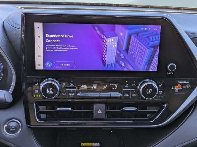 Used 2023 Toyota Highlander Limited FWD image 19