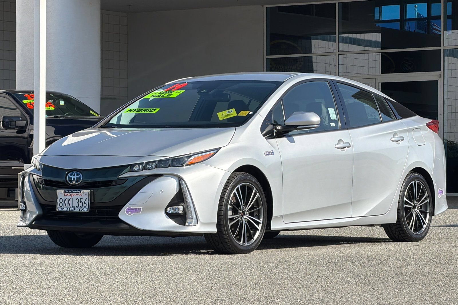 Used 2019 Toyota Prius Prime Advanced w/ Carpet Mat Package FWD image 8
