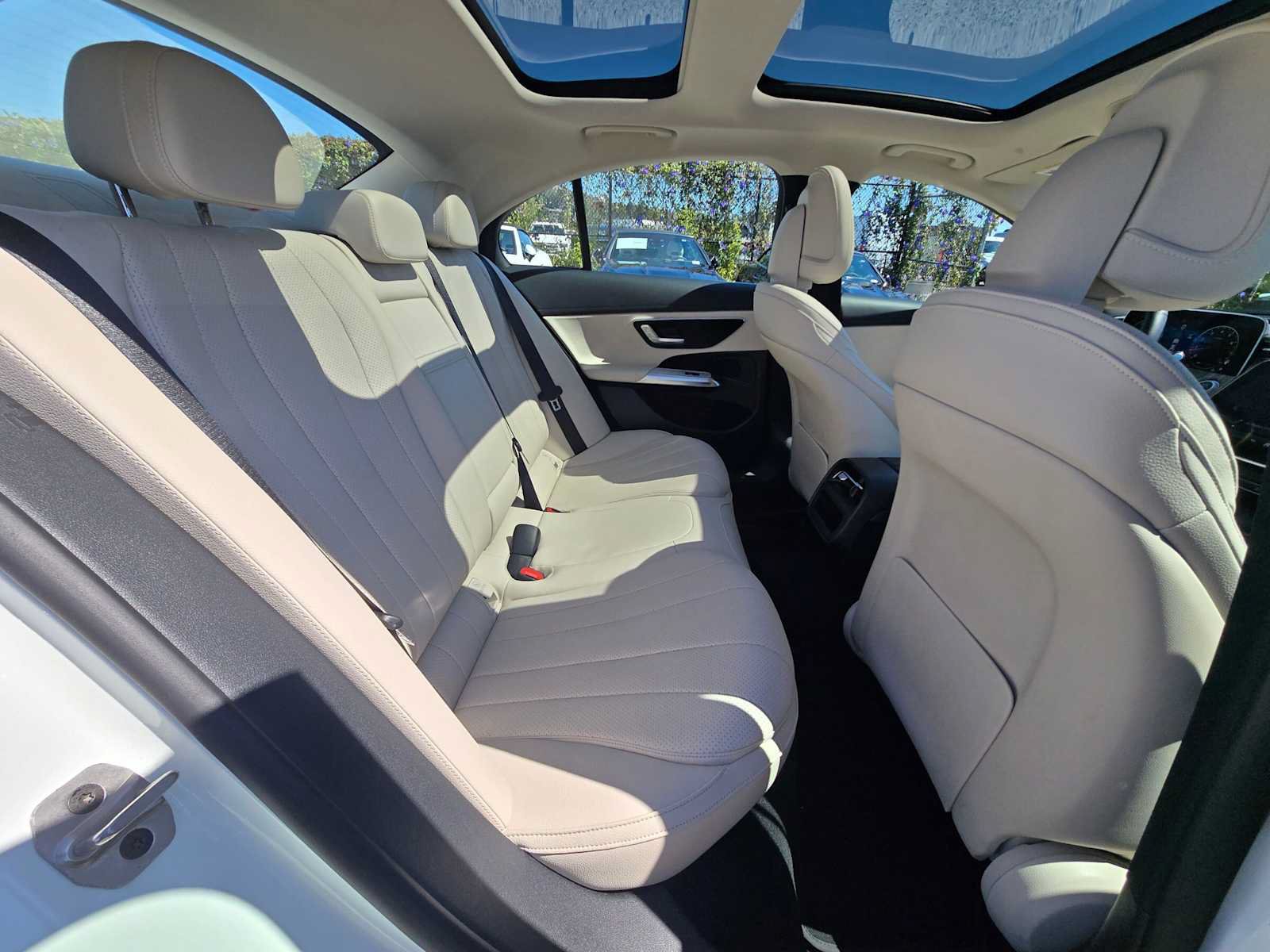Used 2025 Mercedes-Benz E 350 Sedan w/ Winter Package image 12
