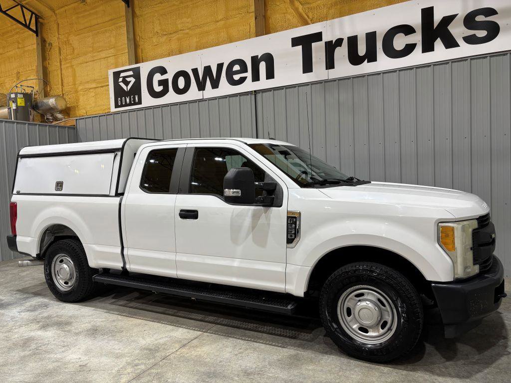 Used 2017 Ford F250 XL w/ Power Equipment Group image 3