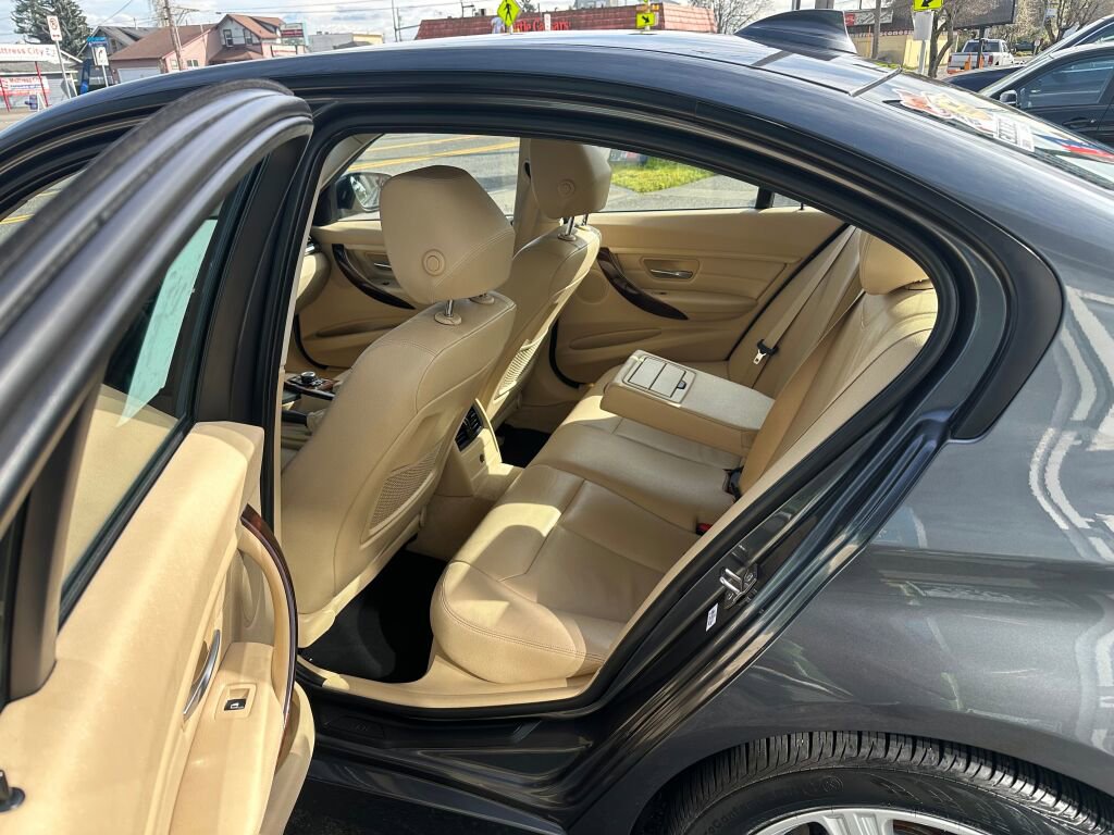 Used 2013 BMW 328i Sedan image 11