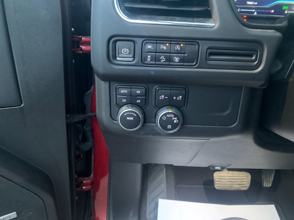 Used 2023 Chevrolet Tahoe Z71 w/ Luxury Package image 34