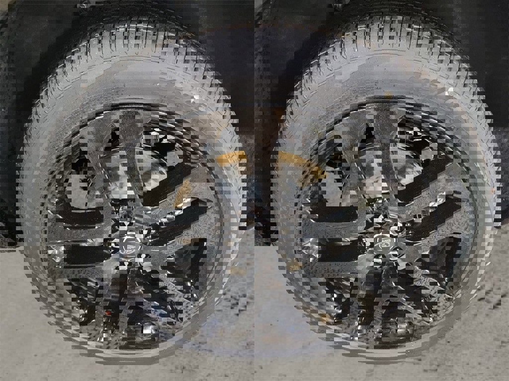 New 2025 Land Rover Discovery Sport Dynamic SE image 10