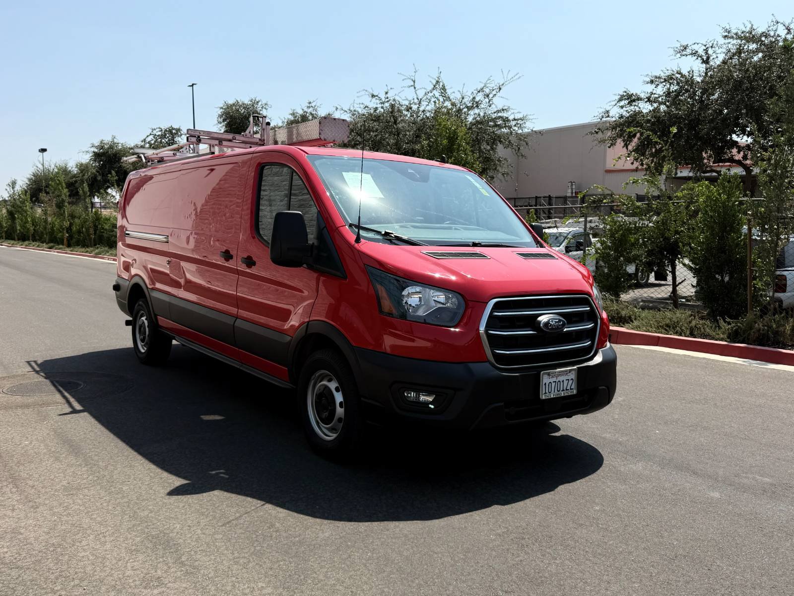 Used 2020 Ford Transit 250 Low Roof RWD image 3