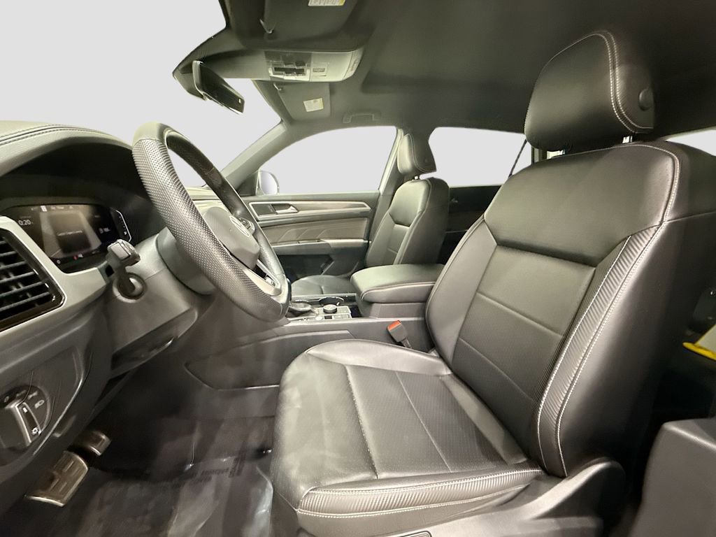 Used 2022 Volkswagen Atlas Cross Sport SEL R-Line image 10