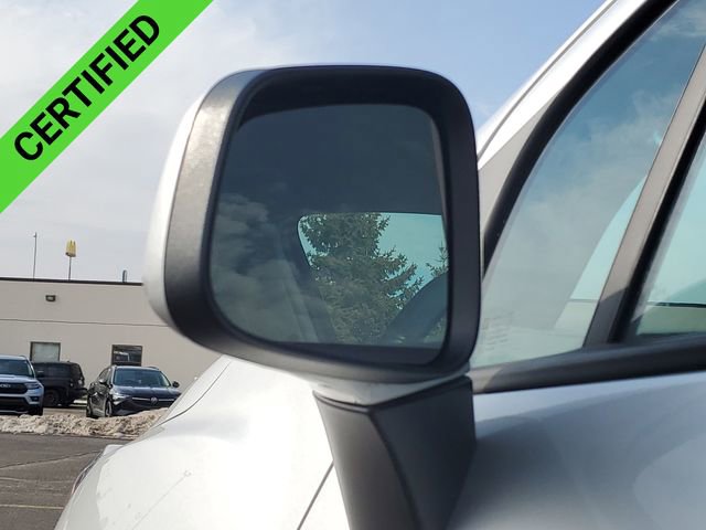 Used 2022 Chevrolet Trax LT w/ LT Convenience Package image 35