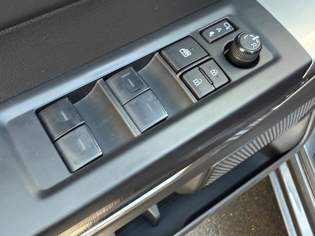Used 2024 Toyota Tundra Platinum image 15