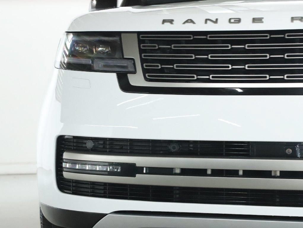 Used 2025 Land Rover Range Rover SE AWD/4WD image 42