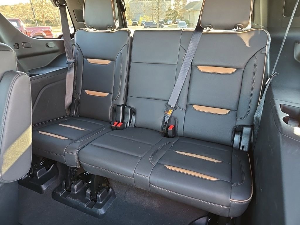 Used 2023 GMC Yukon AT4 w/ Max Trailering Package image 16