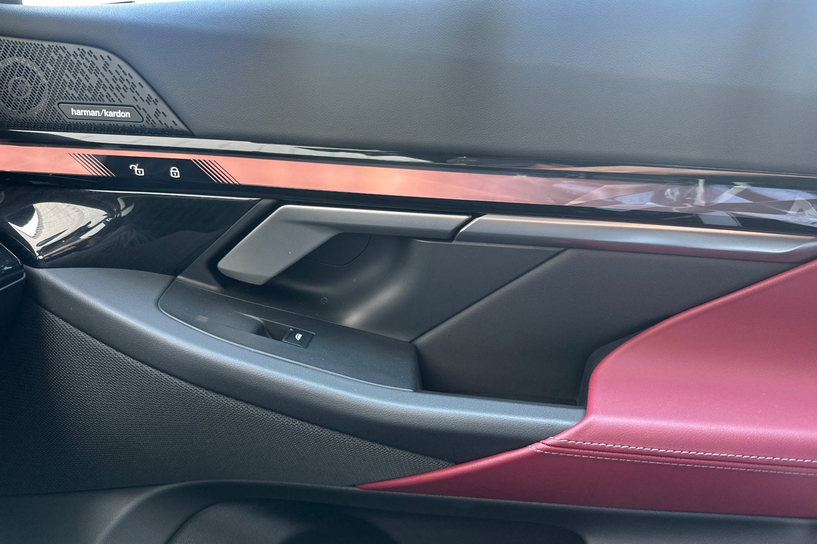 Certified 2024 BMW i5 eDrive40i w/ M Sport Package RWD image 20