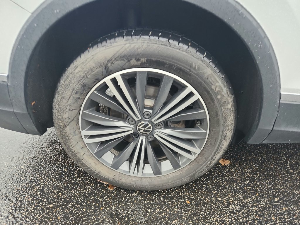 Certified 2024 Volkswagen Tiguan Wolfsburg Edition AWD/4WD image 31