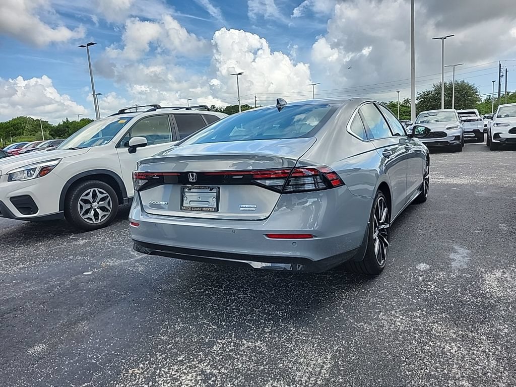 Used 2025 Honda Accord Touring image 5