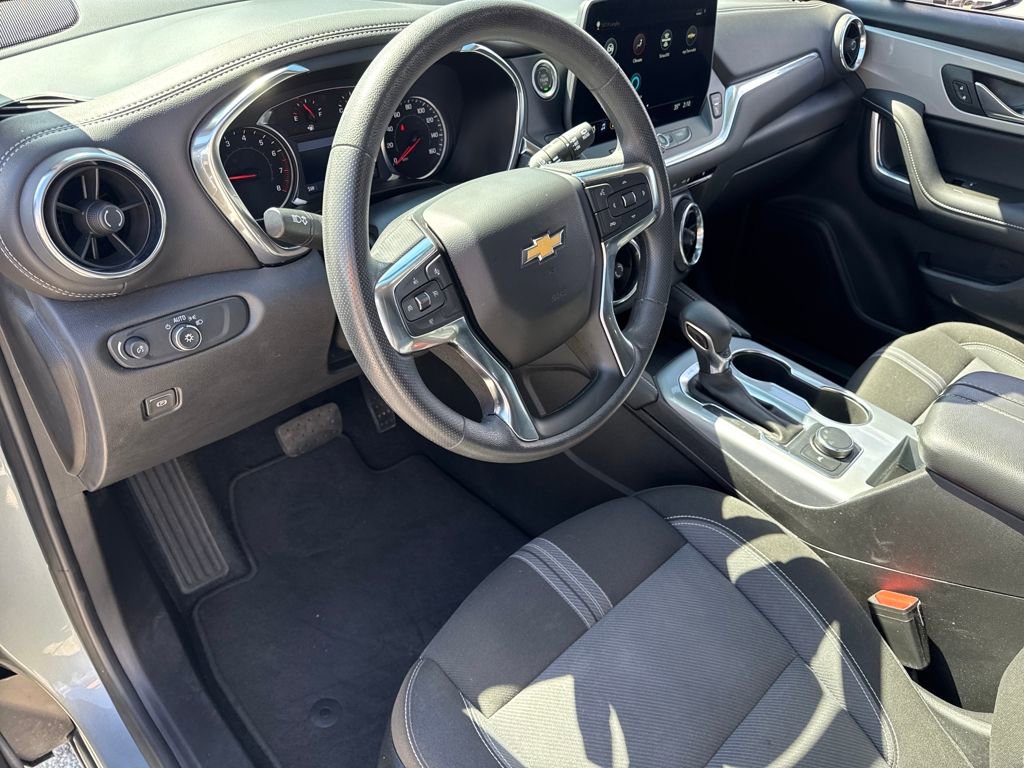 Used 2024 Chevrolet Blazer LT image 17
