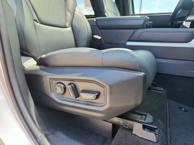 Used 2024 Toyota Tundra Platinum AWD/4WD image 33