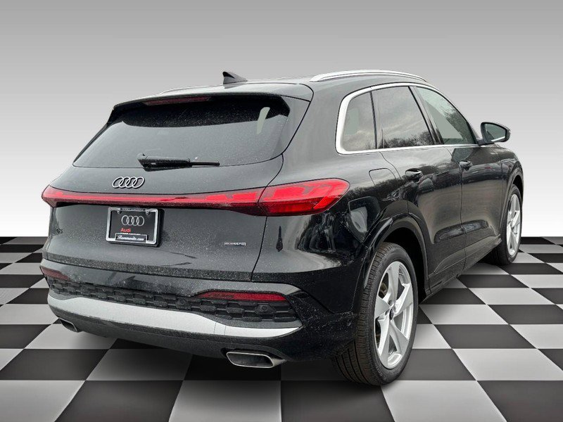 New 2025 Audi Q5 Prestige image 3