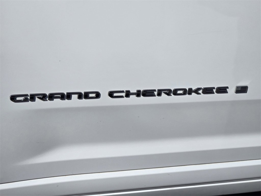 Used 2022 Jeep Grand Cherokee Overland image 9