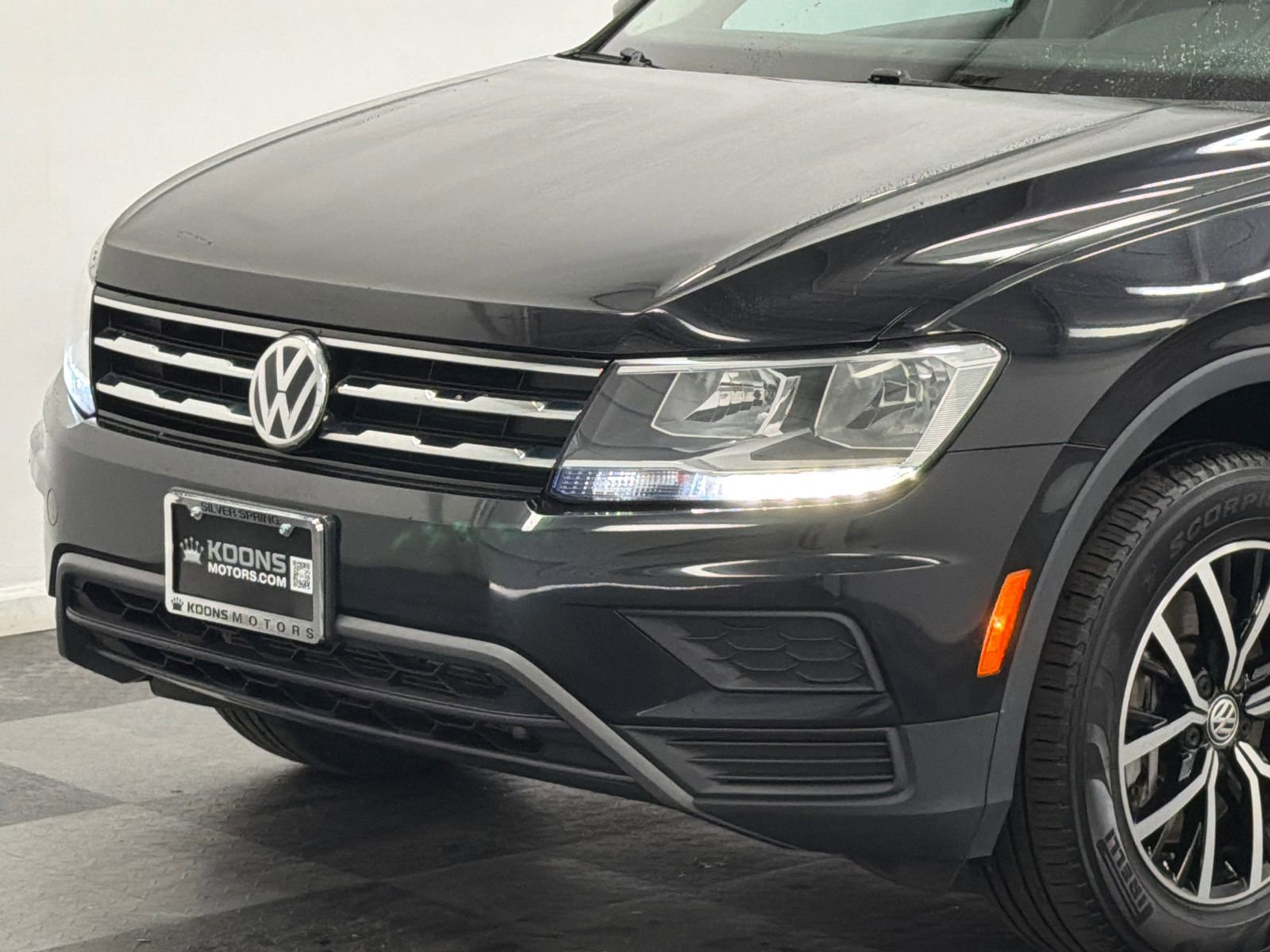 Used 2021 Volkswagen Tiguan SE FWD video 2
