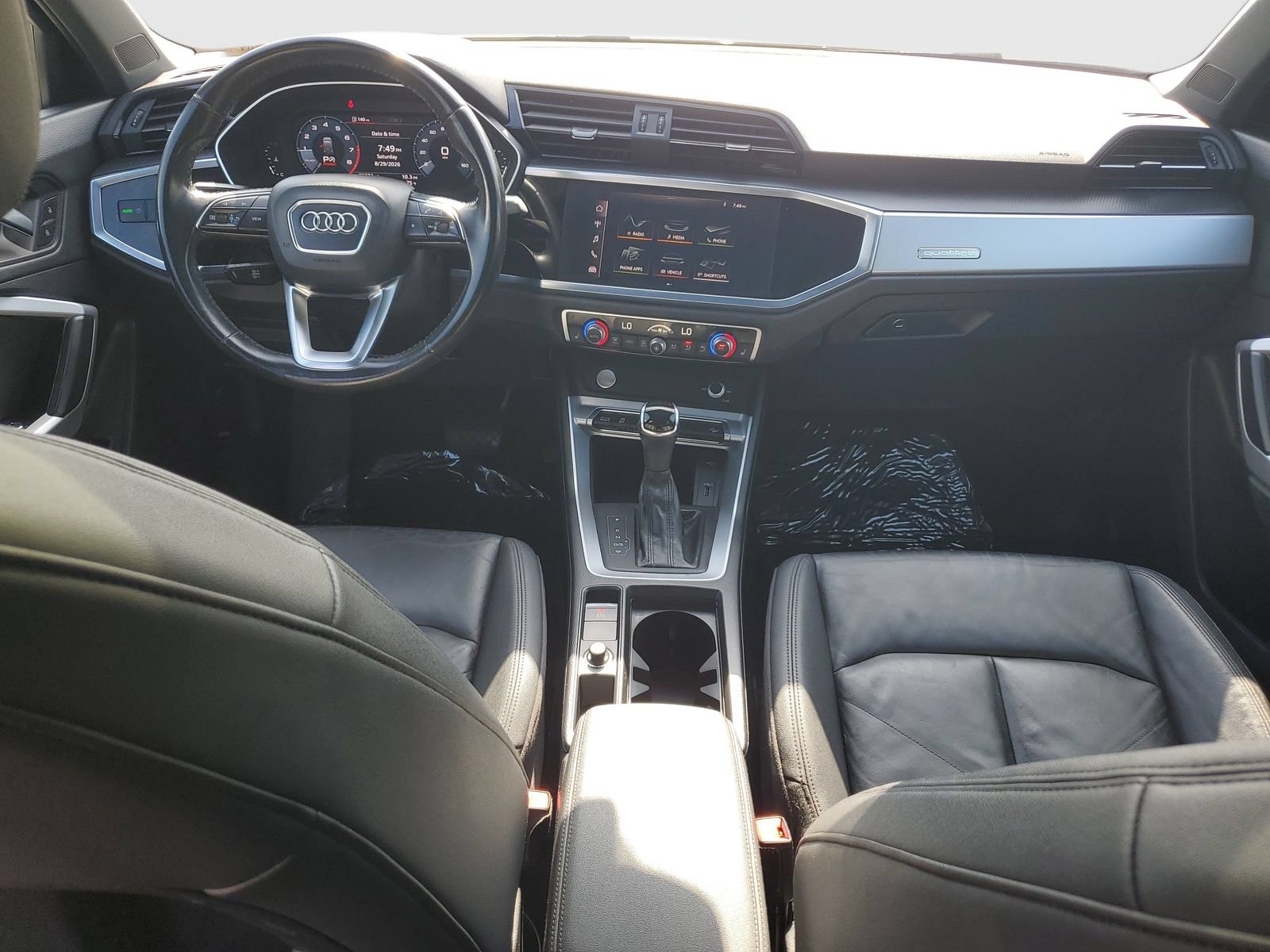 Used 2020 Audi Q3 2.0T Premium w/ Convenience Package AWD/4WD image 10