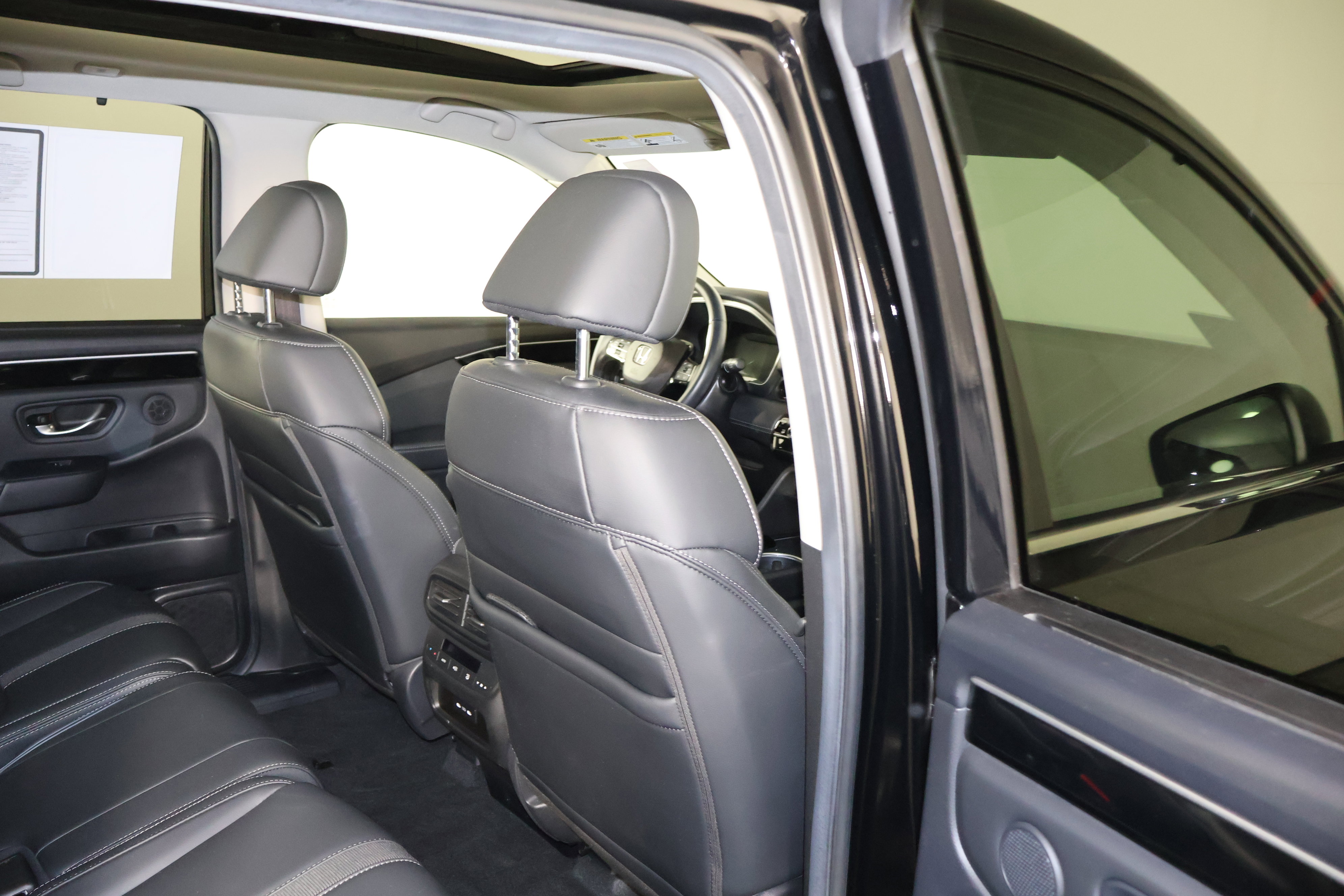 Certified 2025 Honda Pilot Touring image 45
