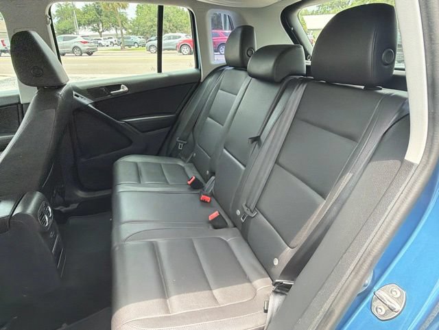 Used 2017 Volkswagen Tiguan S FWD image 11