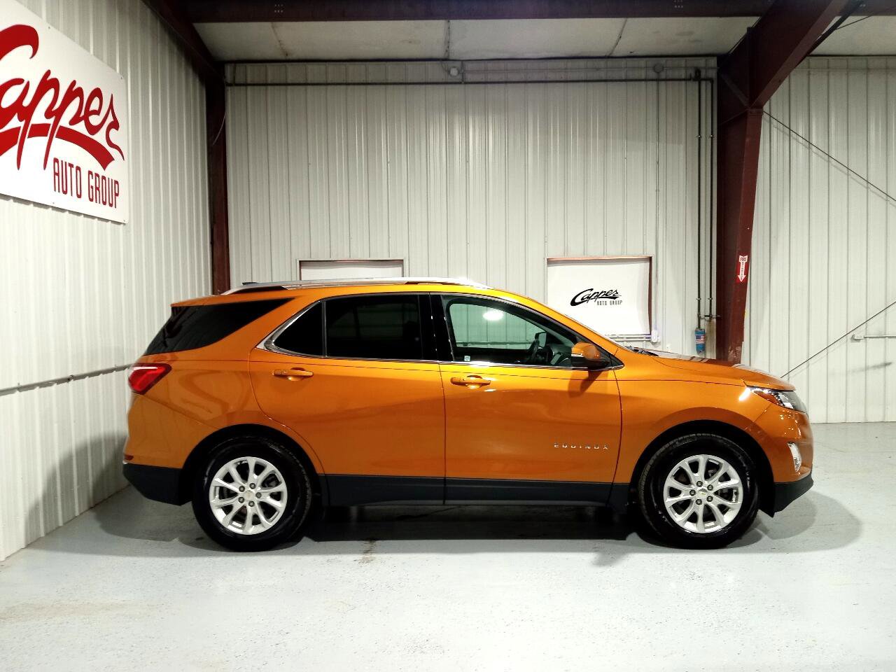 Used 2018 Chevrolet Equinox LT w/ Sun & Infotainment Package image 2