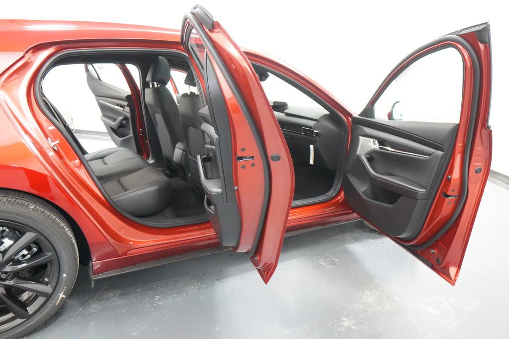 New 2026 MAZDA MAZDA3 2.5 S Hatchback w/ Premium Pkg FWD image 27