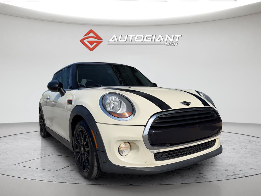 Used 2018 MINI Cooper 2-Door Hardtop FWD image 14