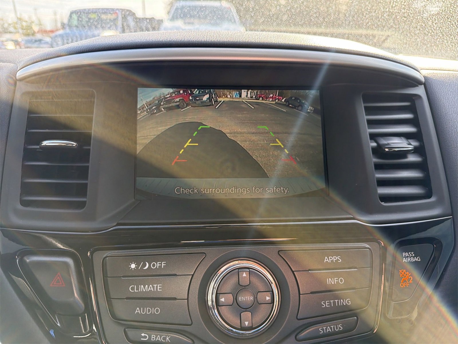 Used 2020 Nissan Pathfinder S image 15