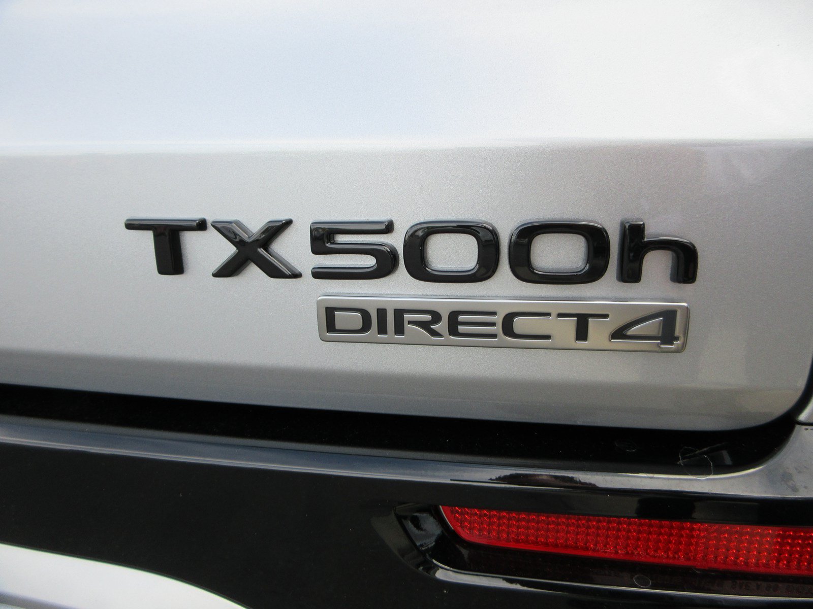 Used 2026 Lexus TX 500h AWD w/ Technology Package image 9