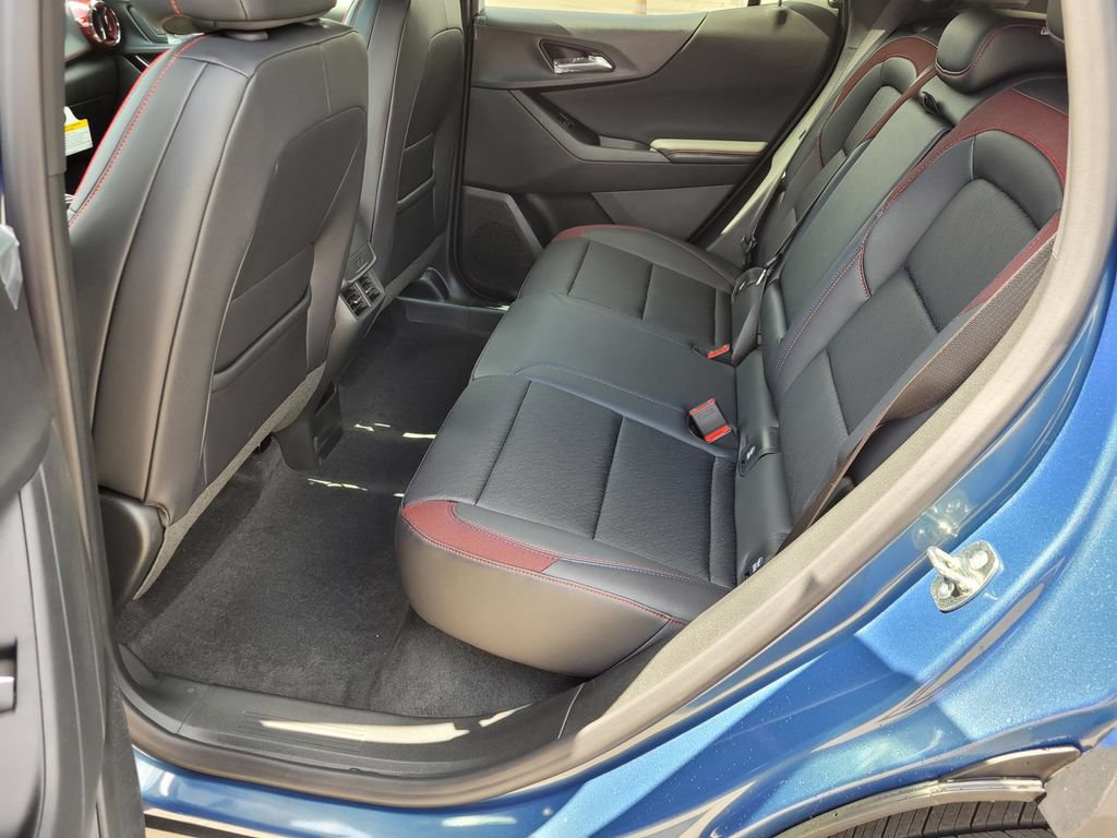 New 2026 Chevrolet Equinox RS w/ Safety and Technology Package FWD image 7