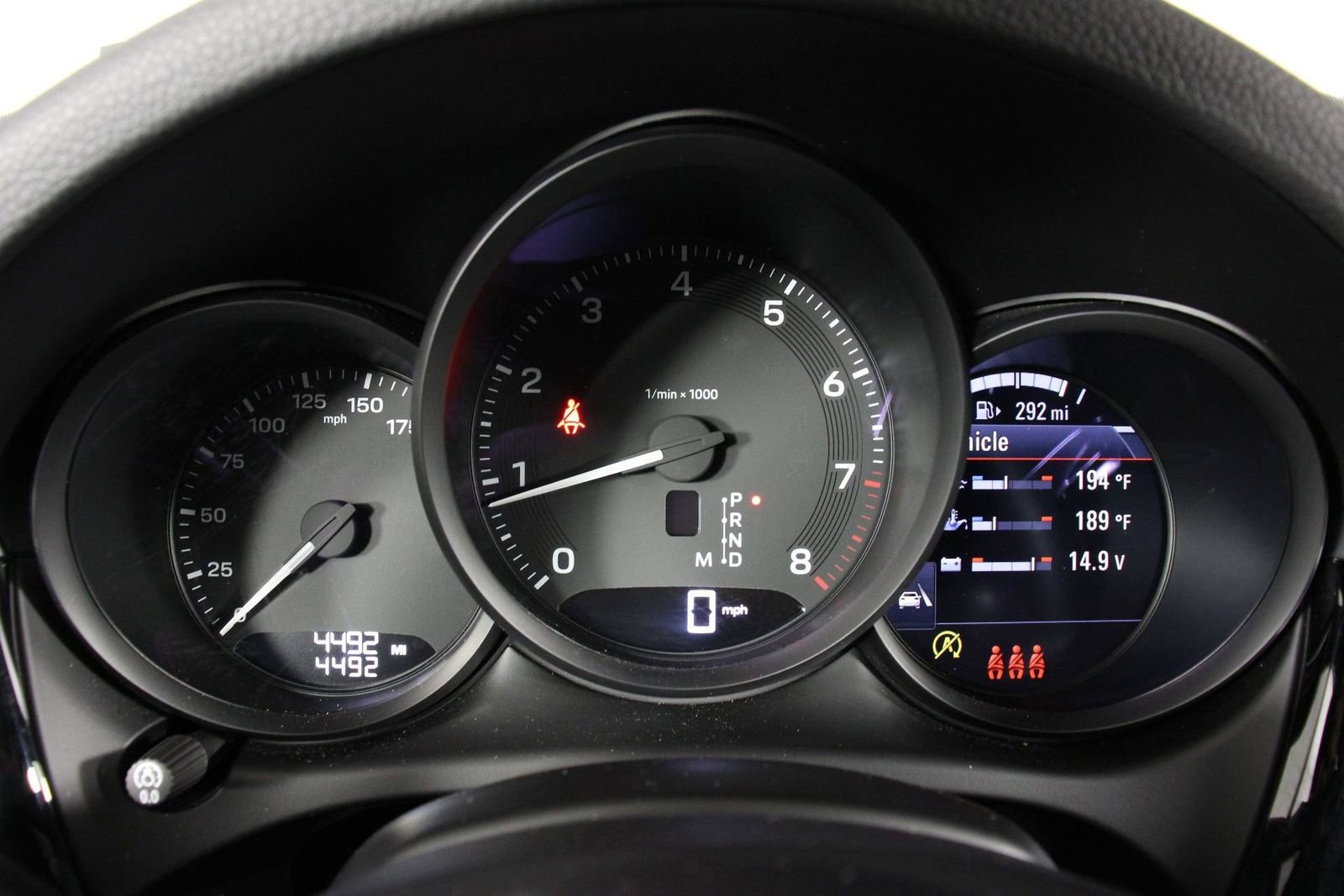 Certified 2025 Porsche Macan image 16