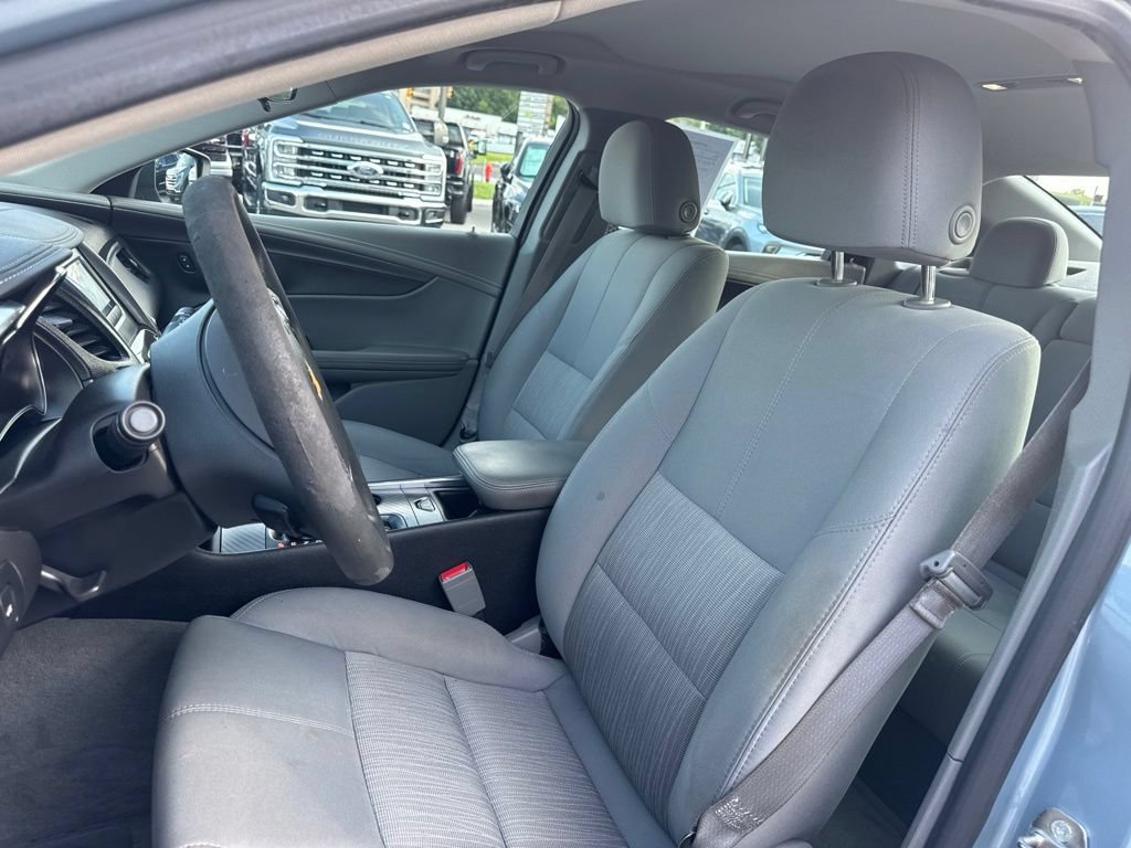 Used 2015 Chevrolet Impala LS FWD image 13