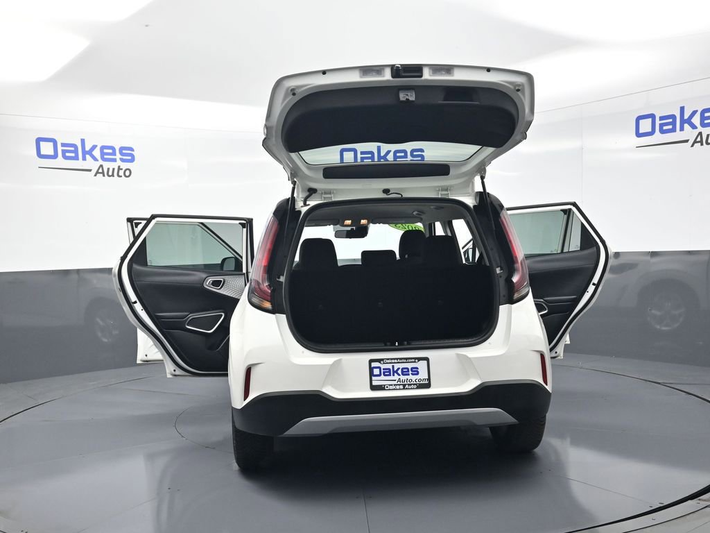 Used 2023 Kia Soul LX w/ LX Technology Package image 53