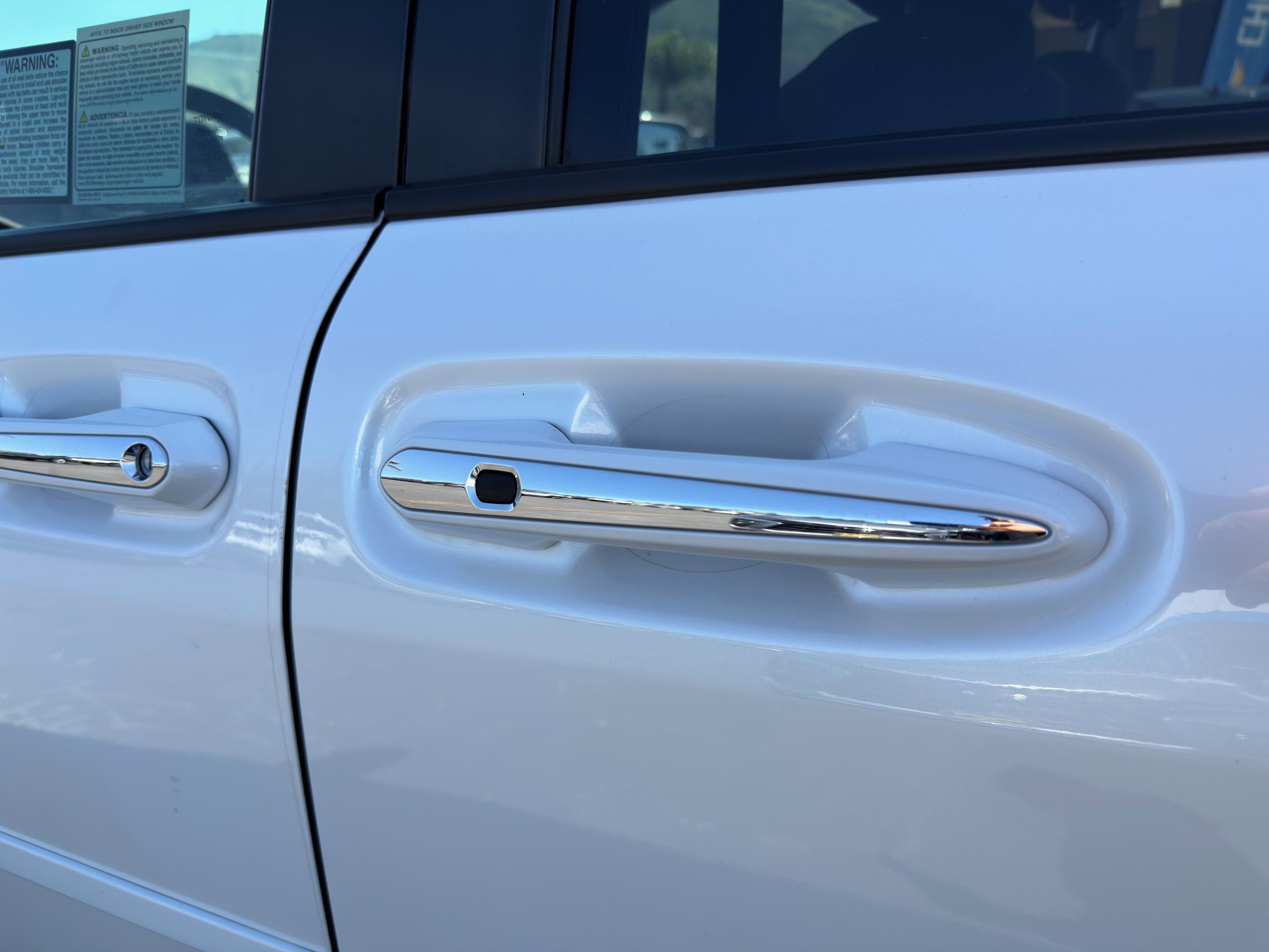 Used 2023 Toyota Sienna Limited image 43