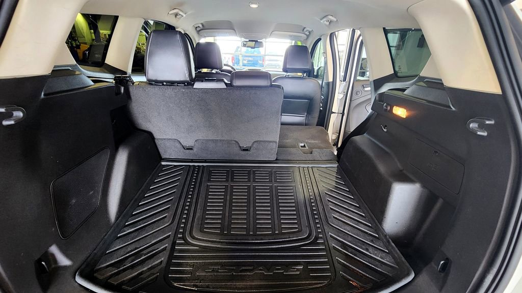 Used 2017 Ford Escape Titanium FWD image 10