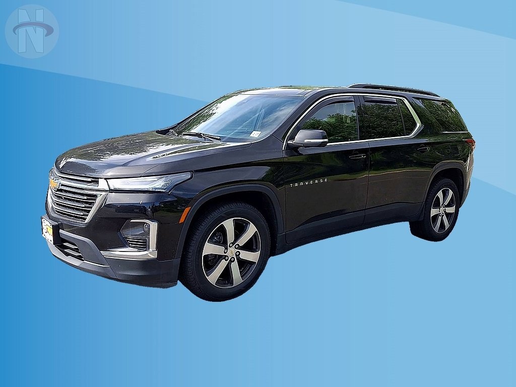 Used 2022 Chevrolet Traverse LT w/ LT Premium Package AWD/4WD image 4