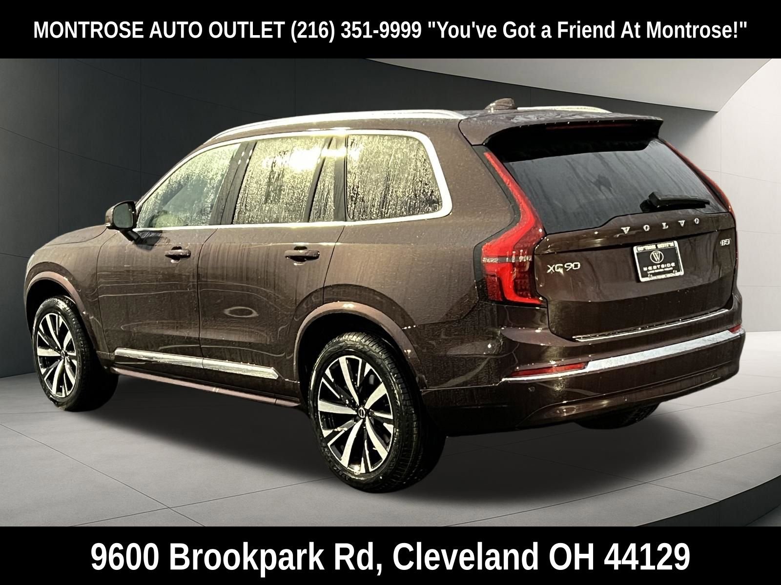 New 2026 Volvo XC90 B5 Plus w/ Protection Package Premier image 3