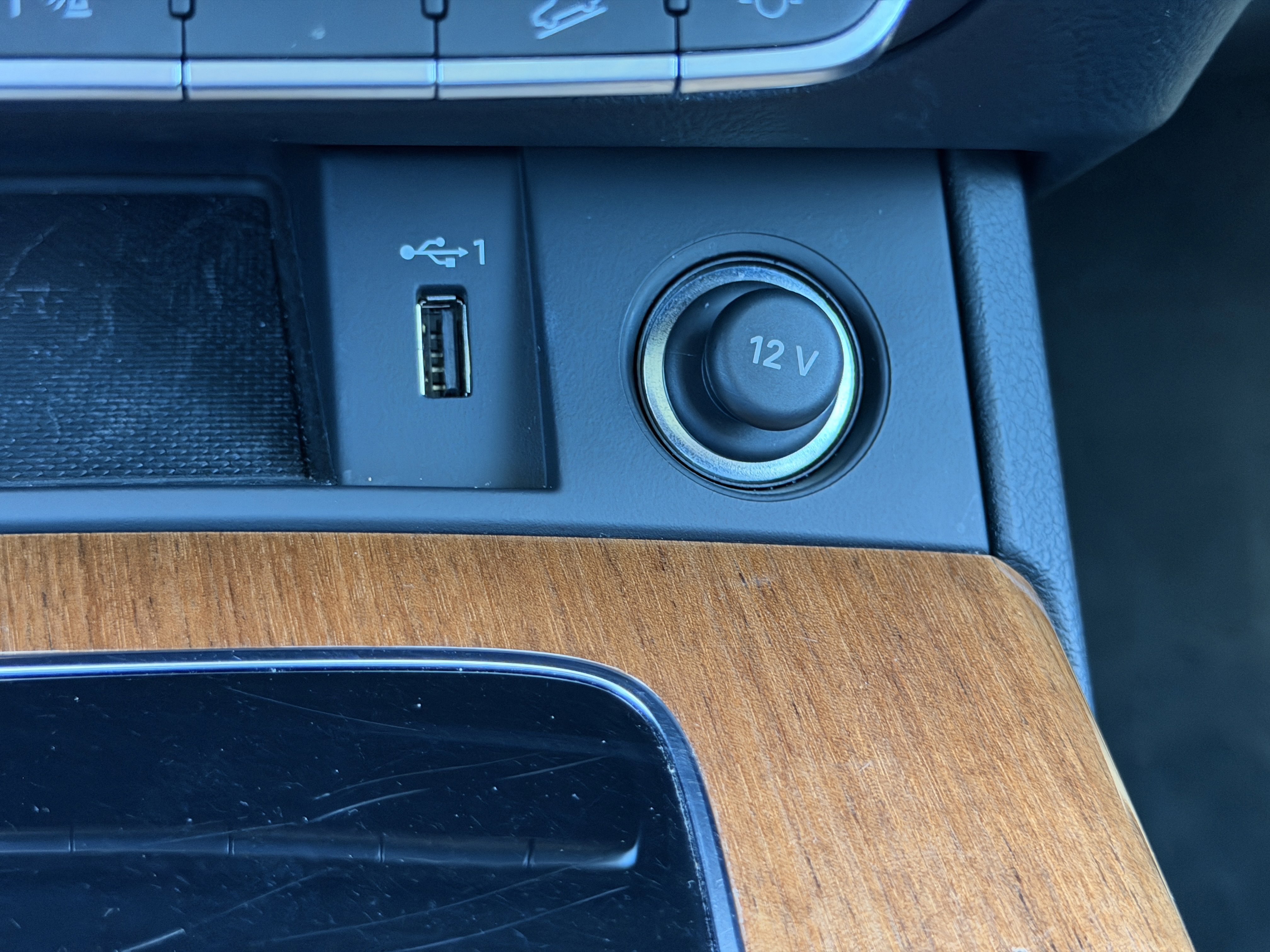 Used 2023 Audi Q5 2.0T Premium w/ Convenience Package image 20