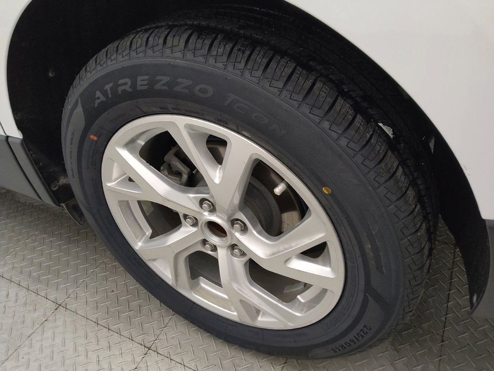 Used 2020 Chevrolet Equinox LT FWD image 31