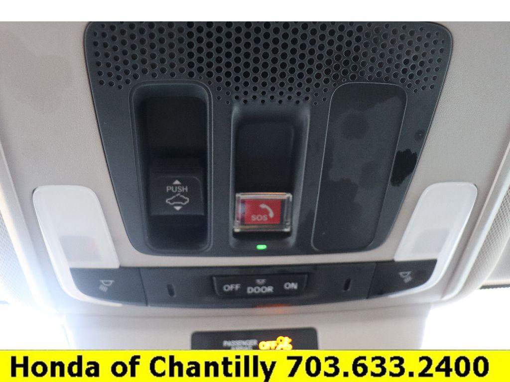 Certified 2025 Honda Accord SE image 19