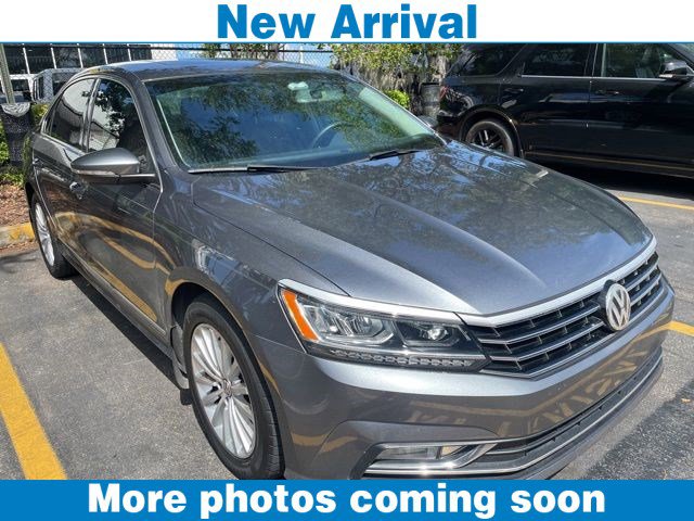 Used 2016 Volkswagen Passat 1.8T SE w/ Lighting Package FWD image 1