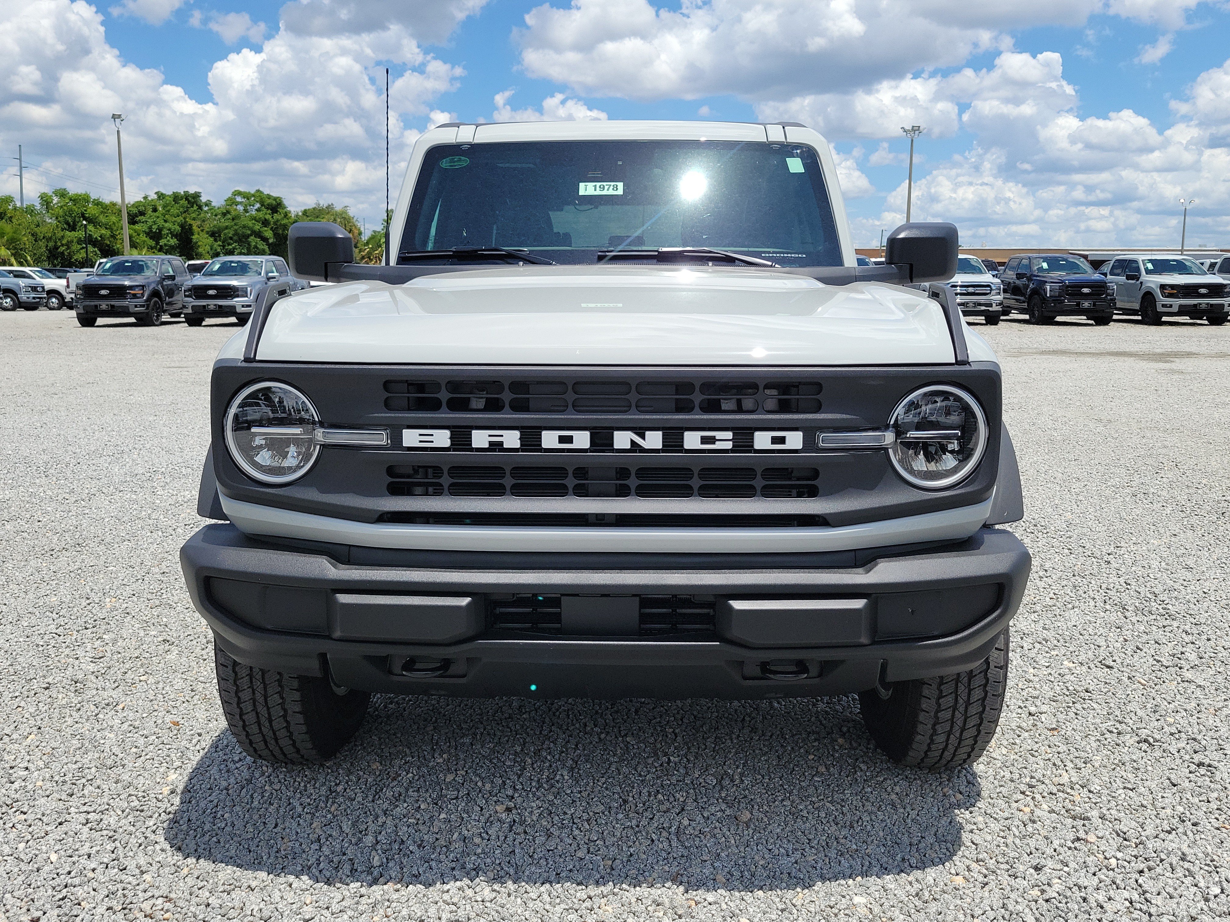 New 2026 Ford Bronco Big Bend AWD/4WD image 3