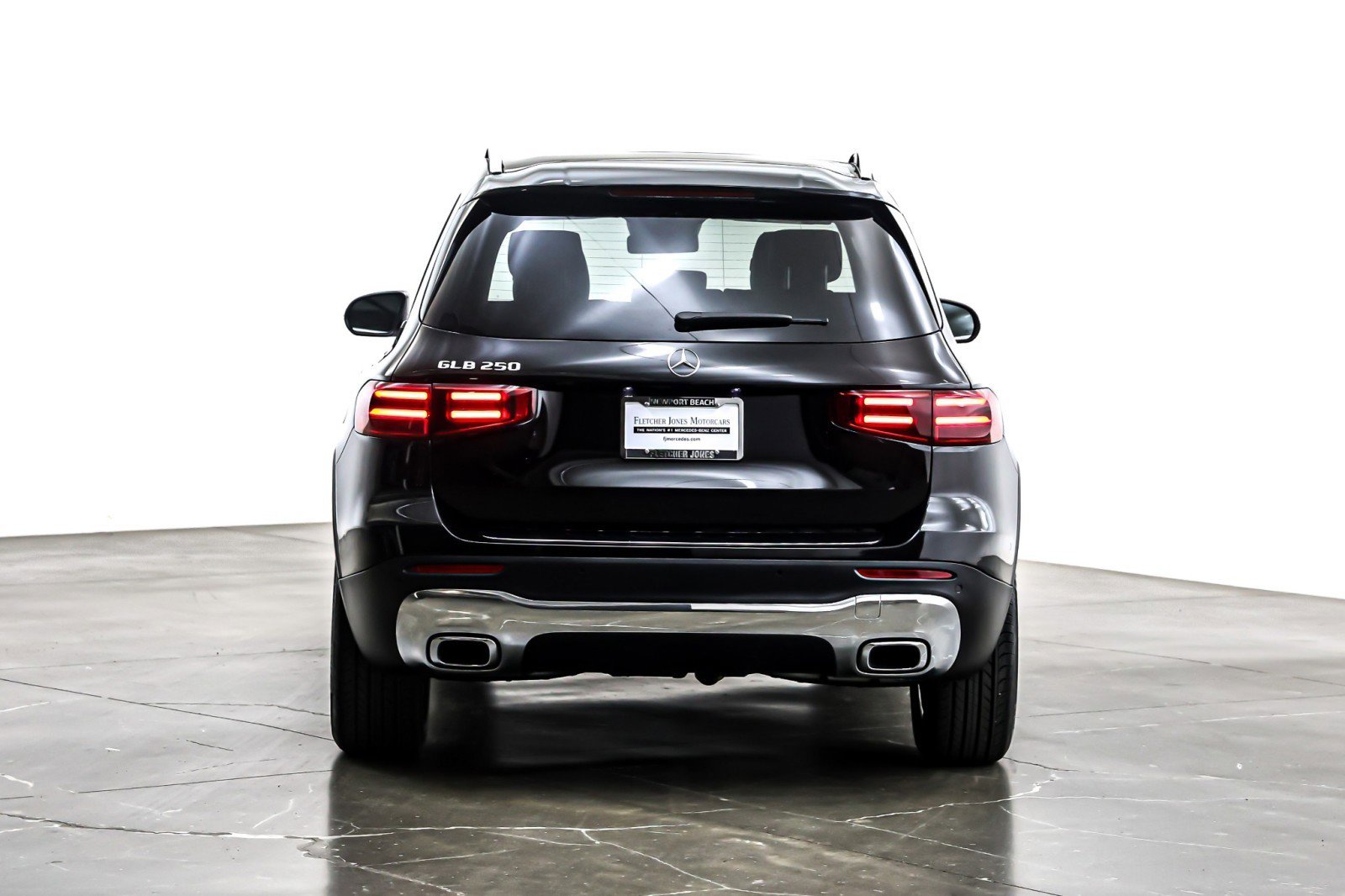 Certified 2025 Mercedes-Benz GLB 250 image 5