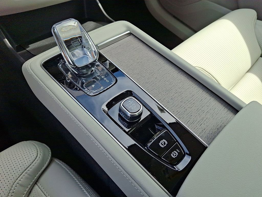 New 2026 Volvo XC90 B6 Ultra image 15