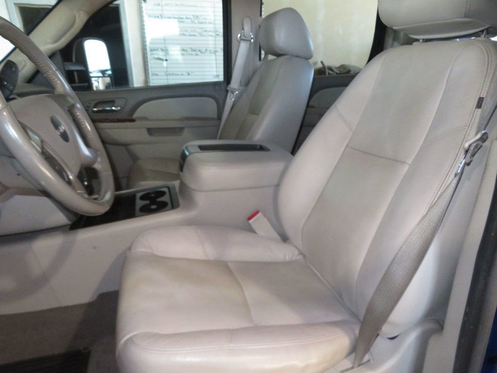 Used 2013 GMC Sierra 2500 SLT w/ SLT Convenience Package image 23