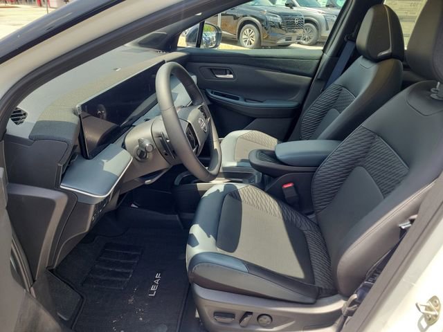 New 2026 Nissan Leaf Platinum+ w/ Cargo Package (Platinum+) FWD image 22
