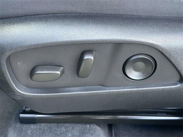 Certified 2025 Chevrolet Equinox LT w/ Convenience Package II image 27