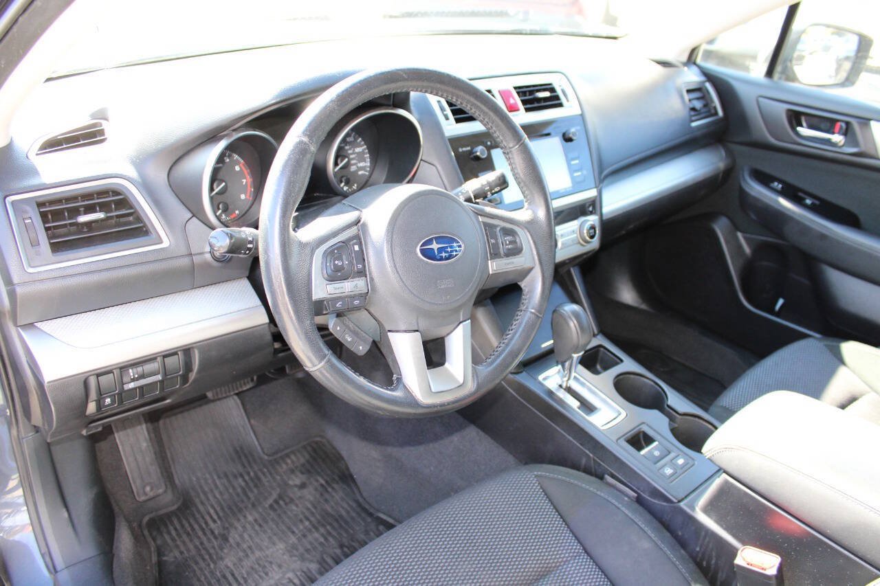 Used 2017 Subaru Outback 2.5i Premium AWD/4WD image 14