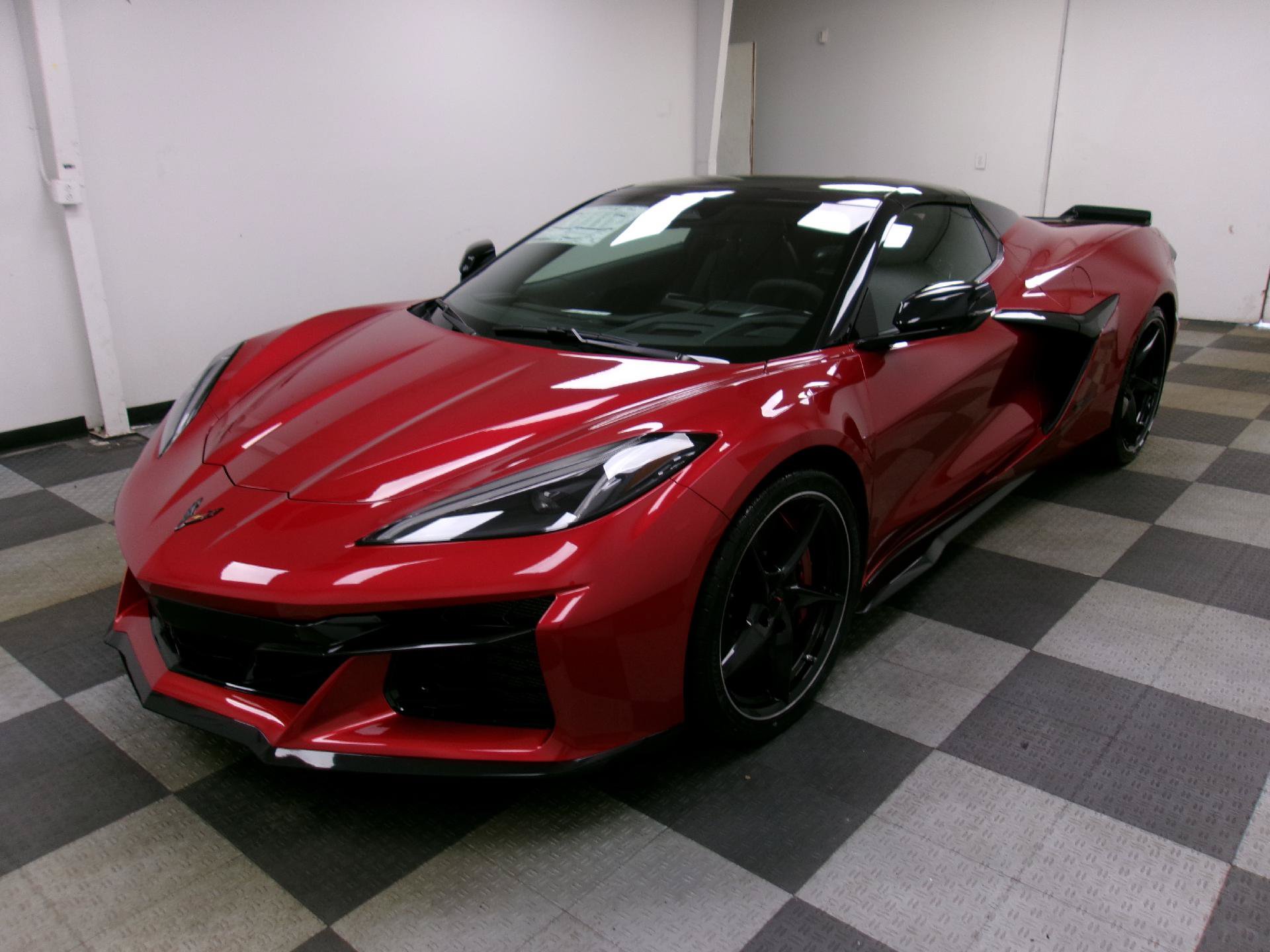 New 2026 Chevrolet Corvette E-Ray w/ Stealth Interior Trim Package AWD/4WD image 1